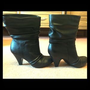 Jessica Simpson black boots